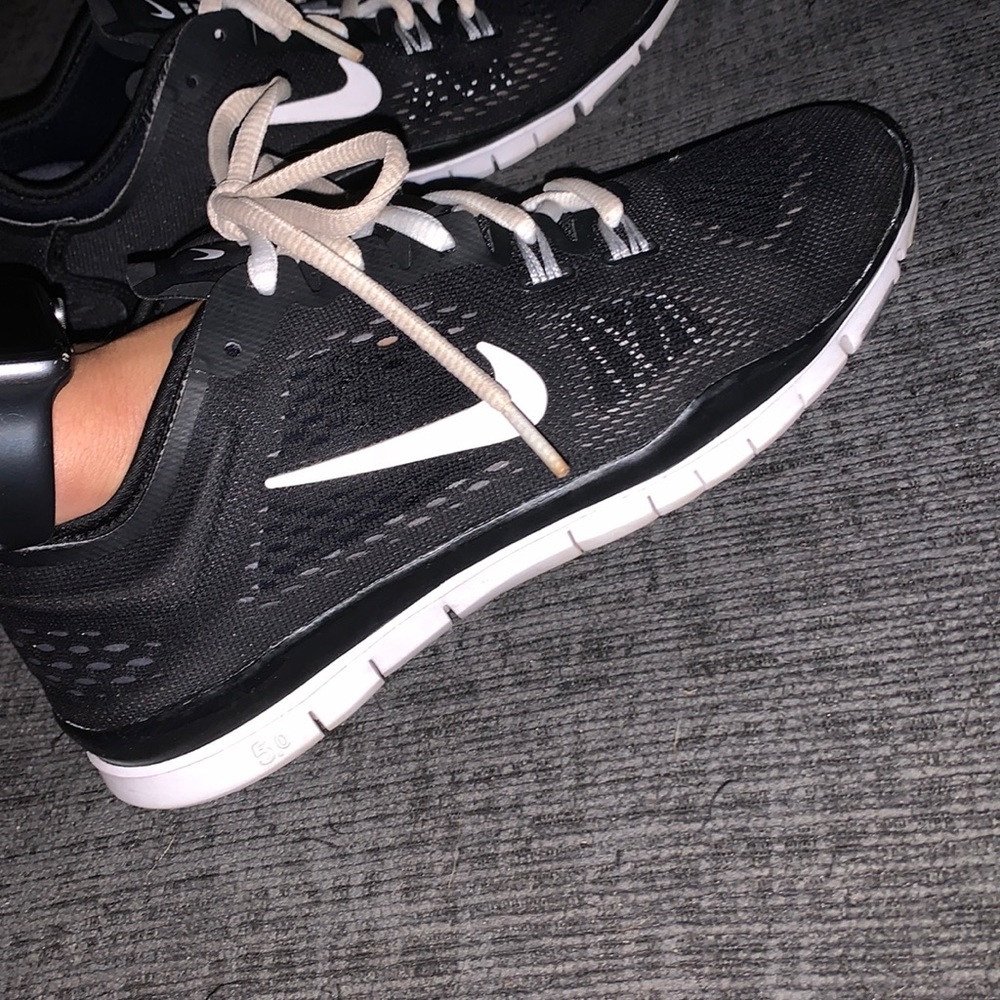 Nike free shoes